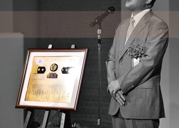 送別会の幹事様へ。定年退職祝いの記念品を贈るためのサプライズプレゼント“栄光のあゆみ”。メイン画像2